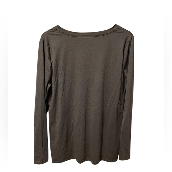 Zenana Outfitters Gray Long Sleeve V-Neck Top – Size 2XL - Picture 2 of 4